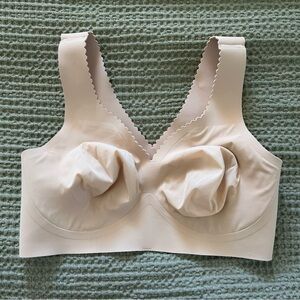 Evelyn & Bobbie Evelyn bra size M